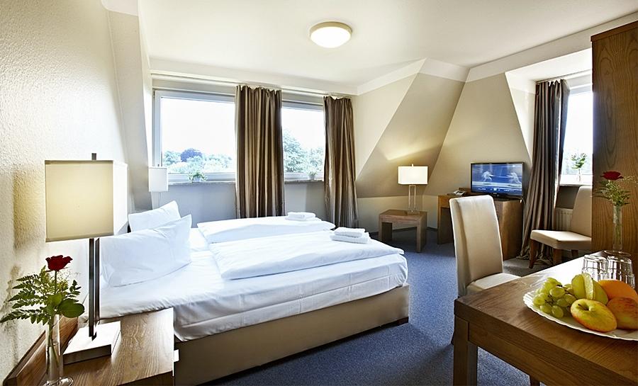Hotel Koenigstein Kiel By Tulip Inn Exterior photo