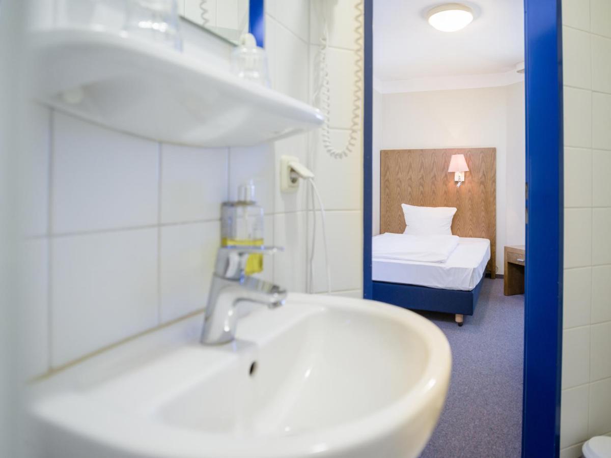 Hotel Koenigstein Kiel By Tulip Inn Exterior photo