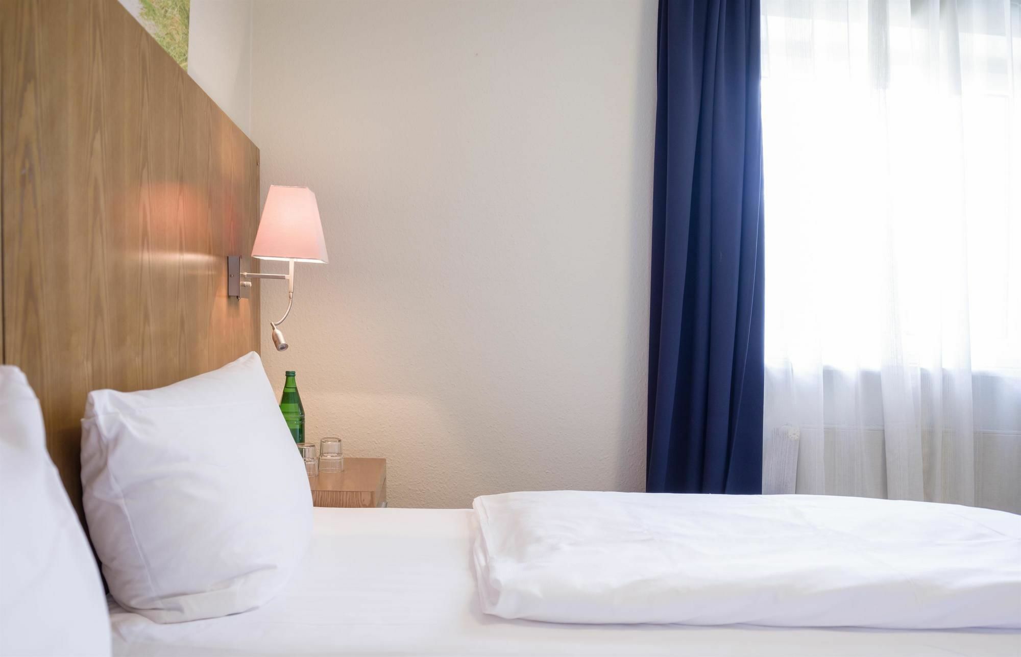 Hotel Koenigstein Kiel By Tulip Inn Exterior photo