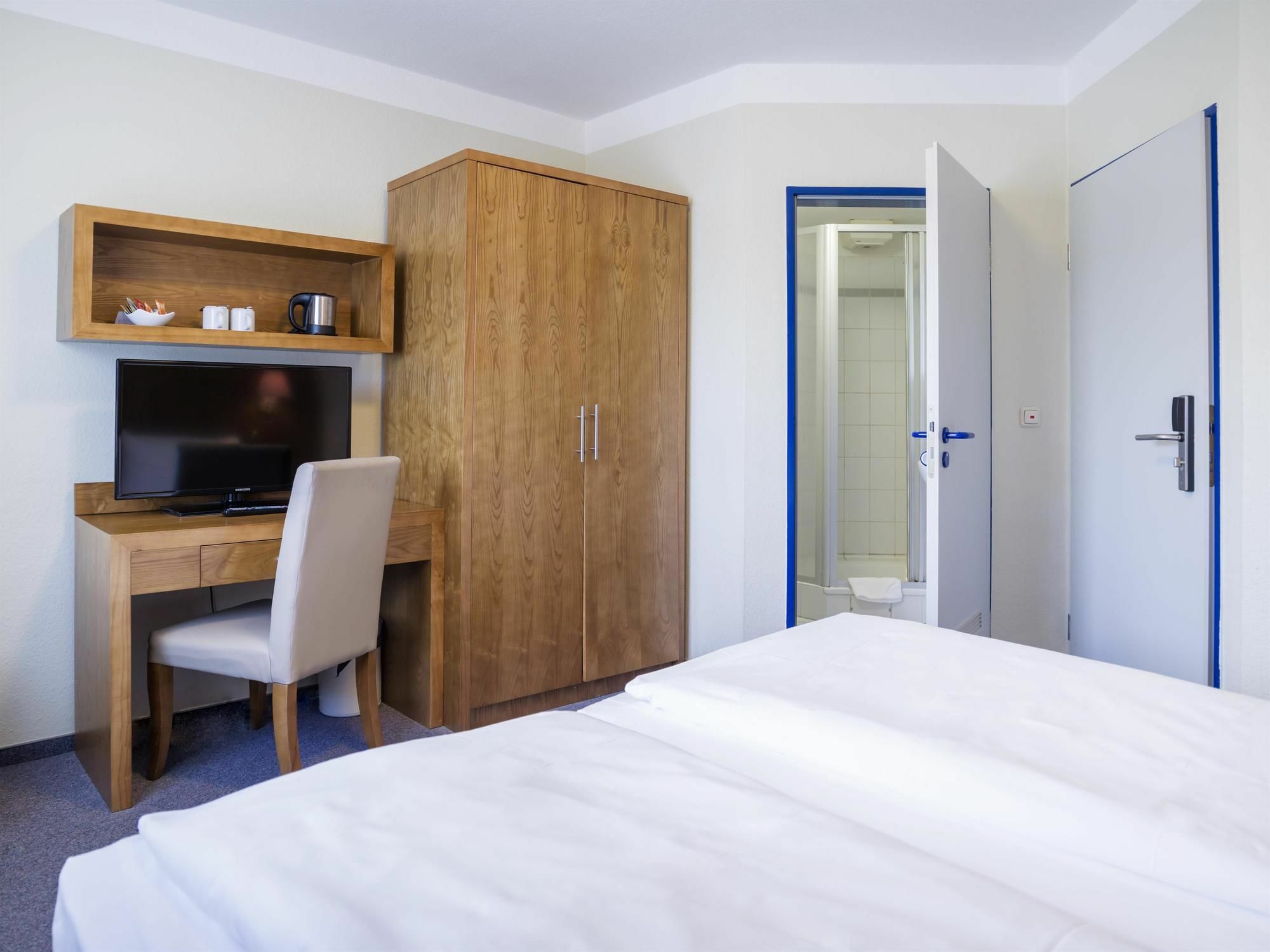 Hotel Koenigstein Kiel By Tulip Inn Exterior photo